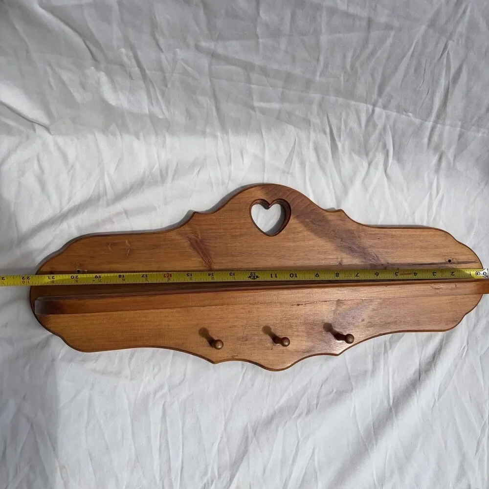 Vintage Solid Wood Scalloped Heart Cutout Shelf 22” 3 Pegs Cottage Grannycore